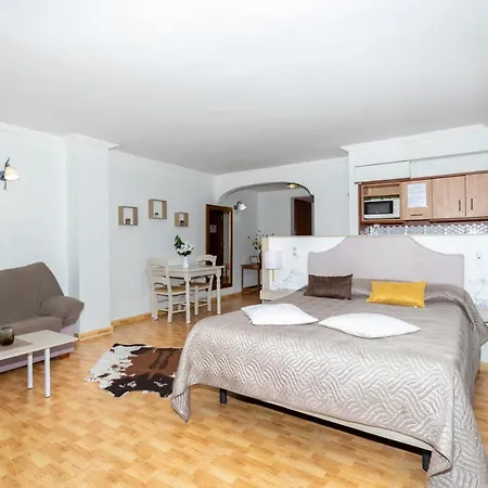 Lägenhetshotell Unique 3*