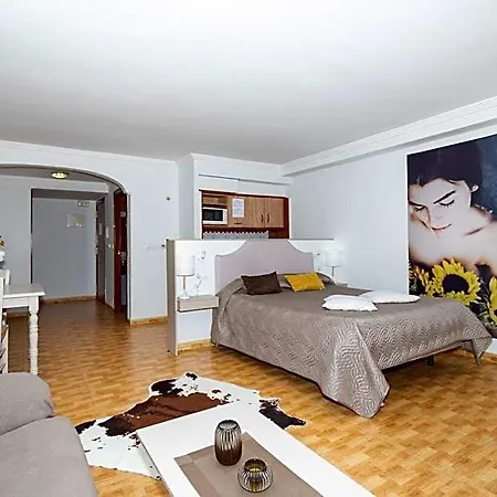 Aparthotel Unique 3*